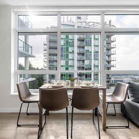 Urban Oasis: Stylish Apartment Retreat At Ubc Vancouver Esterno foto