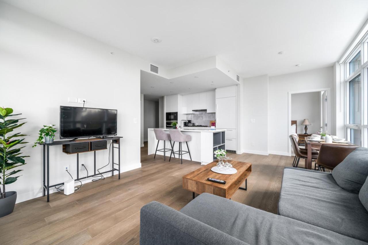 Urban Oasis: Stylish Apartment Retreat At Ubc Vancouver Esterno foto
