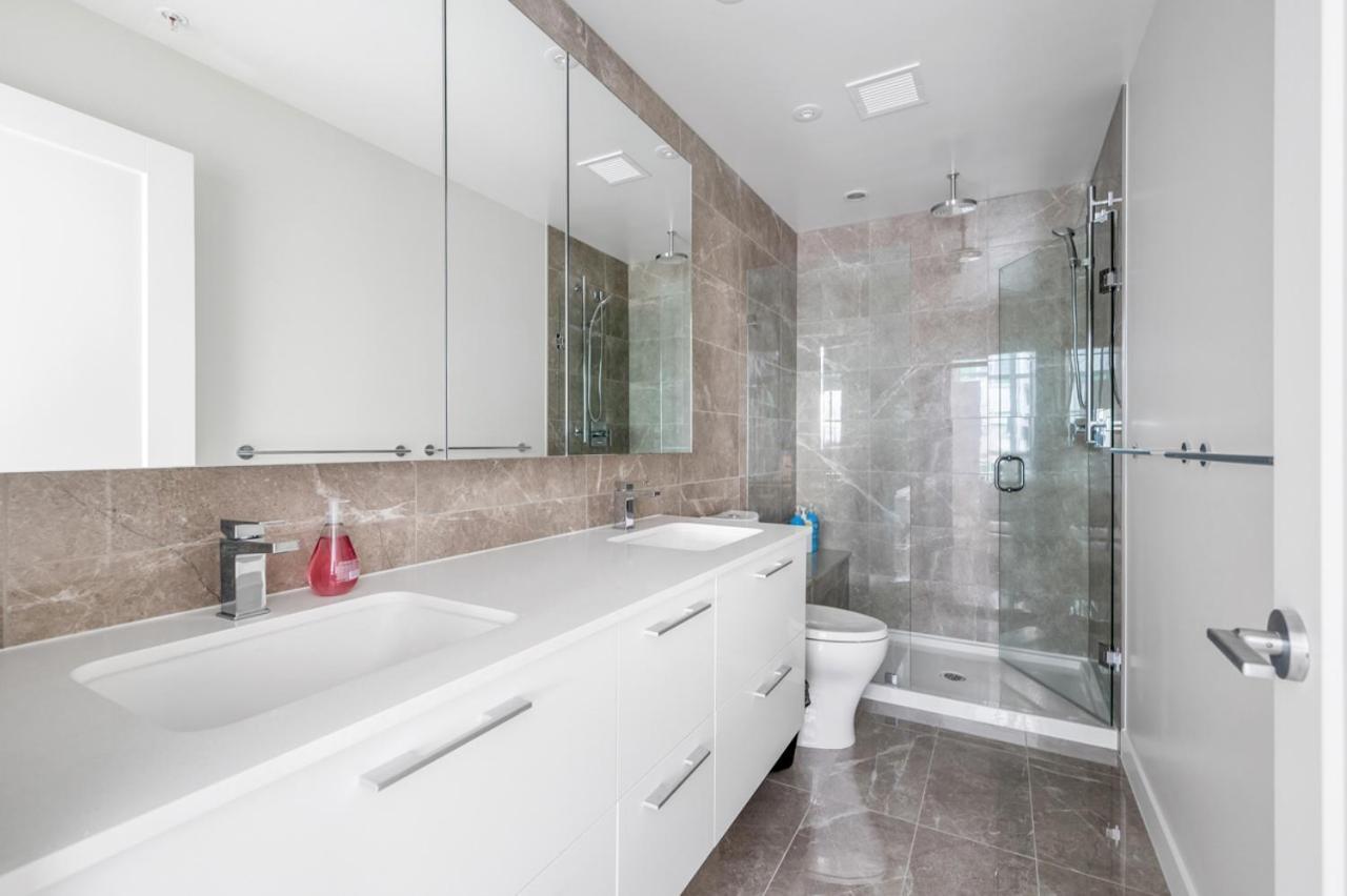 Urban Oasis: Stylish Apartment Retreat At Ubc Vancouver Esterno foto