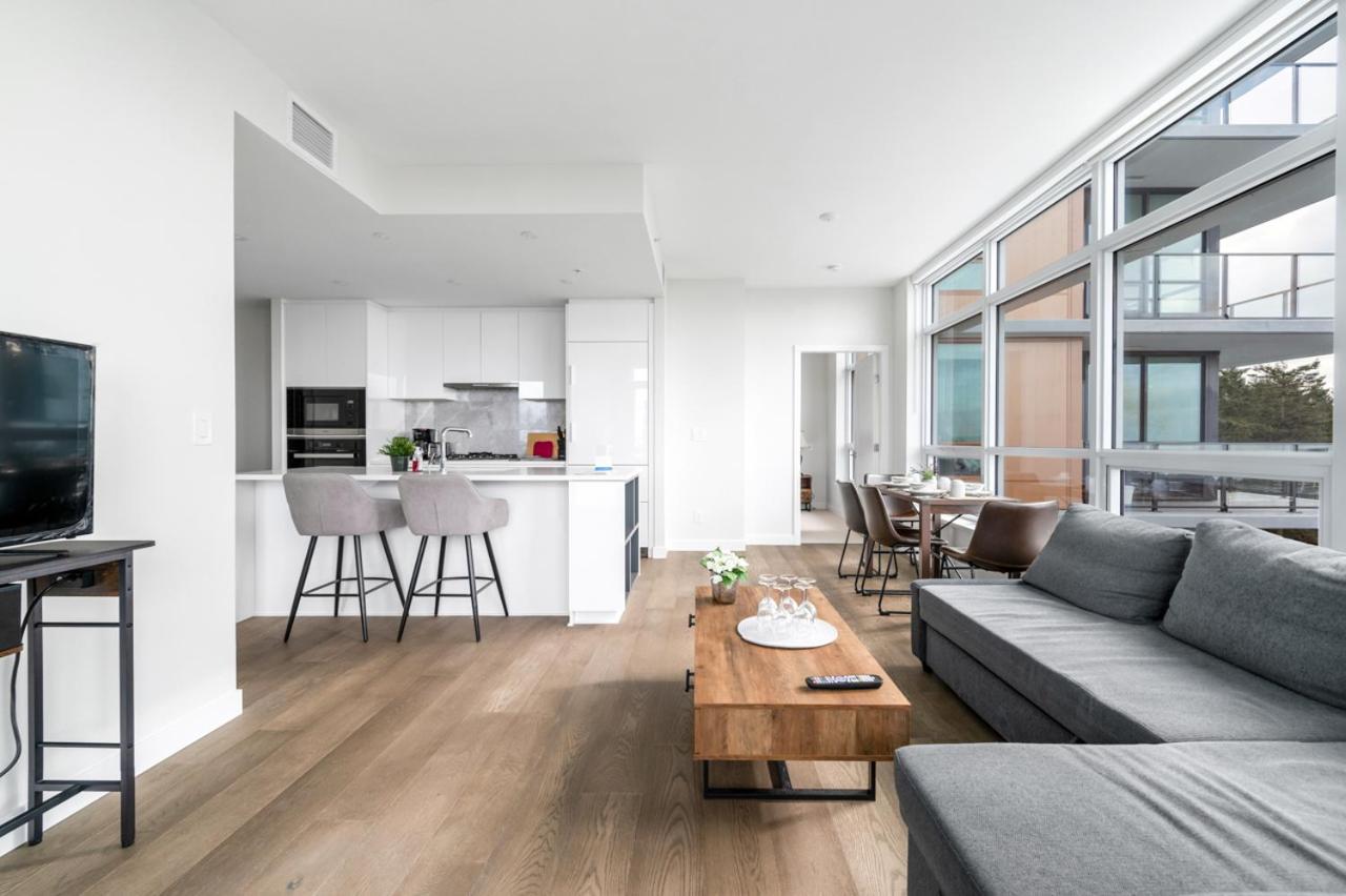 Urban Oasis: Stylish Apartment Retreat At Ubc Vancouver Esterno foto