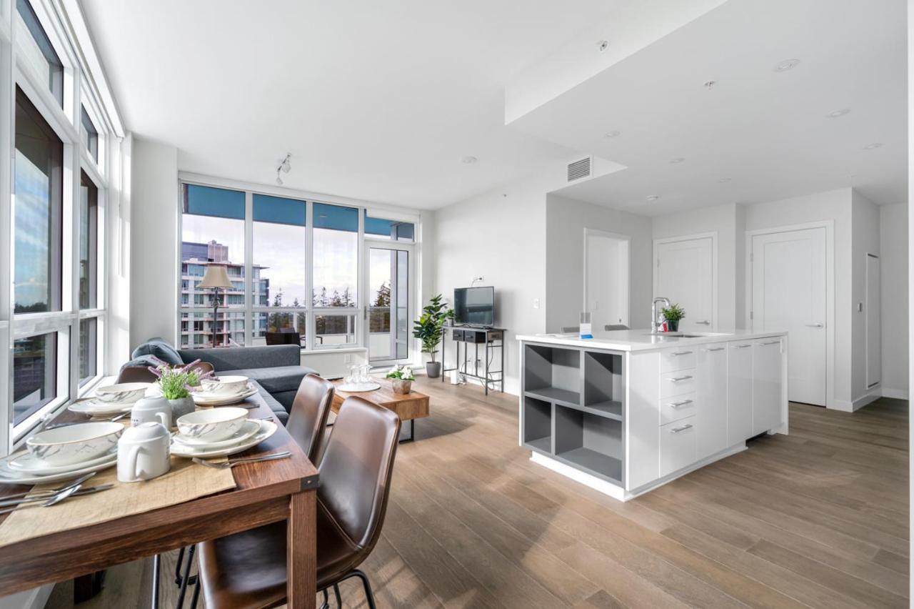 Urban Oasis: Stylish Apartment Retreat At Ubc Vancouver Esterno foto